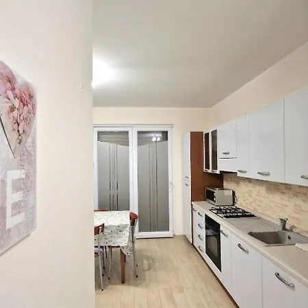 Apartment Chiara Pool